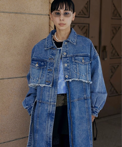 Ameri（アメリ）の「MANY WAY VERSATILE DENIM COAT（デニムジャケット・レディース・インディゴブルー/ブラック・SMALL/MEDIUM）」の4枚目の写真