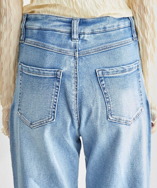 ROPE' PICNIC（ロペピクニック）の「ウエストシェイプハイライズマムジーンズ（デニムパンツ・レディース・ブルー系その他5・36/40/38）」の11枚目の写真