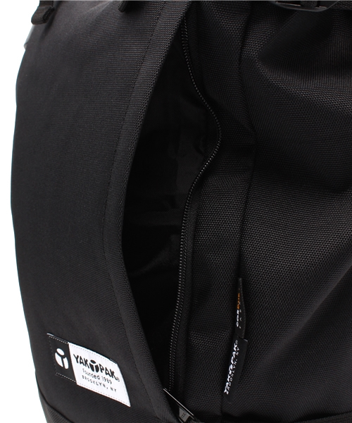 VENCEEXCHANGE（ヴァンスエクスチェンジ）の「YAKPAKヤックパックロールトップリュック  （バックパック/リュック・メンズ・ブラック・FREE）」の12枚目の写真