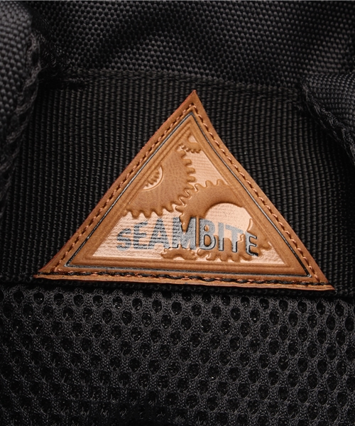 VENCEEXCHANGE（ヴァンスエクスチェンジ）の「YAKPAKヤックパックロールトップリュック  （バックパック/リュック・メンズ・ブラック・FREE）」の8枚目の写真