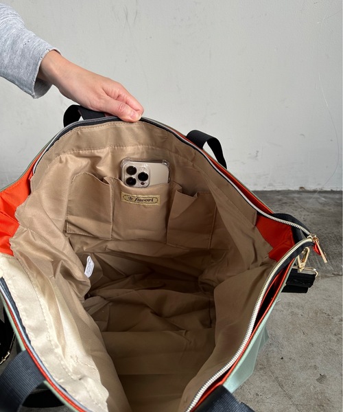 favori(ファヴォリ)の「EM:favori インカラー2WAY 舟型 トラベルトート キャリーオンバッグ(トートバッグ・レディース・ブラック/ベージュ/カーキ/グレー/ネイビー・FREE)」の21枚目の写真