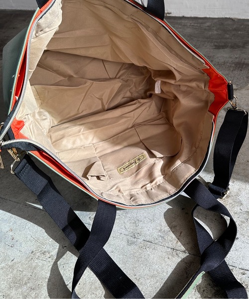 favori(ファヴォリ)の「EM:favori インカラー2WAY 舟型 トラベルトート キャリーオンバッグ(トートバッグ・レディース・ブラック/ベージュ/カーキ/グレー/ネイビー・FREE)」の22枚目の写真