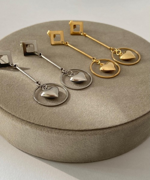 CERCA(チェルカ)の「【Le scale】ハートロングピアス(ピアス(両耳用)・レディース・シルバー/ゴールド/ゴールド系2/シルバー系2・FREE)」の9枚目の写真