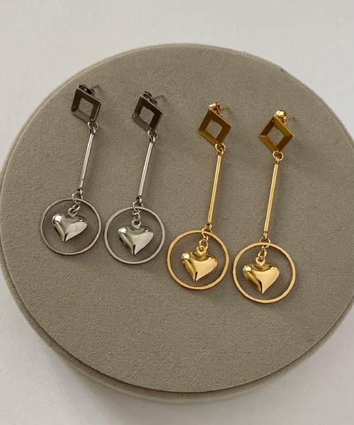 CERCA(チェルカ)の「【Le scale】ハートロングピアス(ピアス(両耳用)・レディース・シルバー/ゴールド/ゴールド系2/シルバー系2・FREE)」の10枚目の写真