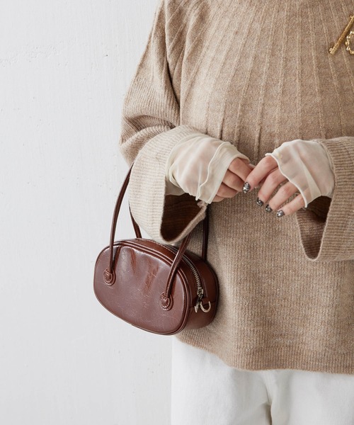 PAPILLONNER(パピヨネ)の「オーバルミニボストン(ハンドバッグ・レディース・ダークブラウン/ブラック・FREE)」の15枚目の写真