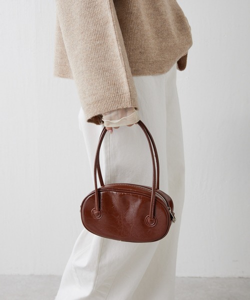 PAPILLONNER(パピヨネ)の「オーバルミニボストン(ハンドバッグ・レディース・ダークブラウン/ブラック・FREE)」の13枚目の写真