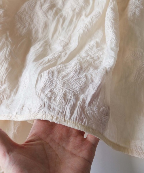 CLEIO（クレイオ）の「【CLEIO】シアー花柄ジャガードブラウス／シースルートップス（シャツ/ブラウス・レディース・アイボリー/ブラック・FREE）」の9枚目の写真