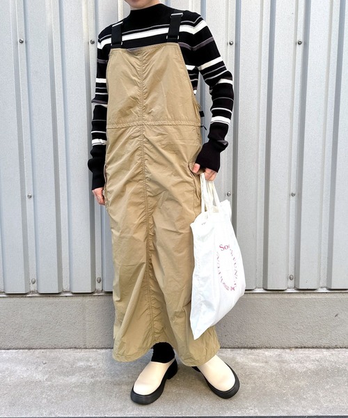 LEPSIM（レプシィム）の「14ゲージマルチボーダーハイネックプルオーバー　994138（ニット/セーター・レディース・ブラック/オフホワイト/ブルー・FREE）」の10枚目の写真