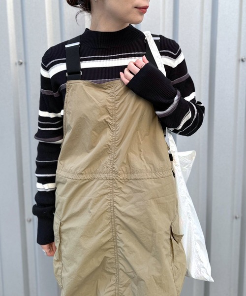 LEPSIM（レプシィム）の「14ゲージマルチボーダーハイネックプルオーバー　994138（ニット/セーター・レディース・ブラック/オフホワイト/ブルー・FREE）」の8枚目の写真