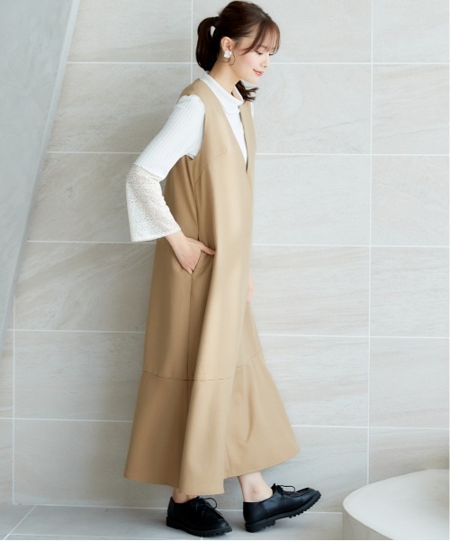 miclat（ミクラ）の「大きいサイズ　深Vネックワンピース　miclat（ワンピース・レディース・ベージュ/ネイビー・L/LL/3L/4L/5L）」の16枚目の写真