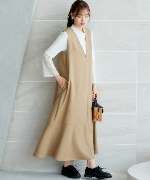 miclat（ミクラ）の「大きいサイズ　深Vネックワンピース　miclat（ワンピース・レディース・ベージュ/ネイビー・L/LL/3L/4L/5L）」の18枚目の写真