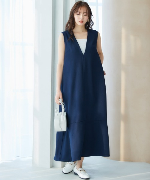 miclat（ミクラ）の「大きいサイズ　深Vネックワンピース　miclat（ワンピース・レディース・ベージュ/ネイビー・L/LL/3L/4L/5L）」の21枚目の写真