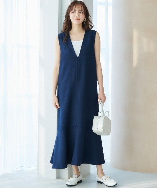 miclat（ミクラ）の「大きいサイズ　深Vネックワンピース　miclat（ワンピース・レディース・ベージュ/ネイビー・L/LL/3L/4L/5L）」の22枚目の写真