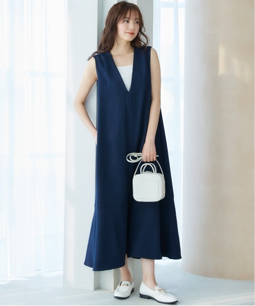 miclat（ミクラ）の「大きいサイズ　深Vネックワンピース　miclat（ワンピース・レディース・ベージュ/ネイビー・L/LL/3L/4L/5L）」の4枚目の写真