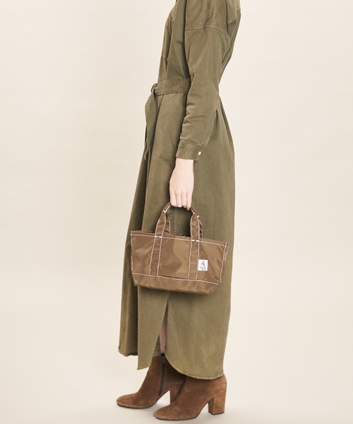 Drifter（ドリフター）の「BUCKEYE MINI TOTE／バックアイミニトート（トートバッグ・レディース・グリーン系その他2/レオパード/パープル系その他/ベージュ系その他/イエロー×グレー/ピンク系その他/ブラック×ブラック/タン/ブラウン/グリーン系カモフラージュ/ベージュ系/ブラック×グリーン・FREE）」の4枚目の写真