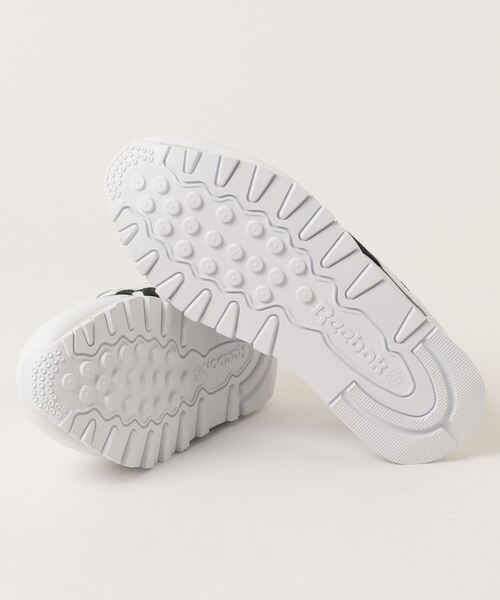 Reebok(リーボック)の「クラシックレザー / CLASSIC LEATHER(スニーカー・メンズ・ネイビー/ホワイト/オフホワイト/ホワイト×グレー・22.5cm/23.0cm/23.5cm/24.5cm/24.0cm/25.0cm/25.5cm/26.0cm/26.5cm/27.0cm/27.5cm/28.0cm/28.5cm/29.0cm/30.0cm)」の6枚目の写真