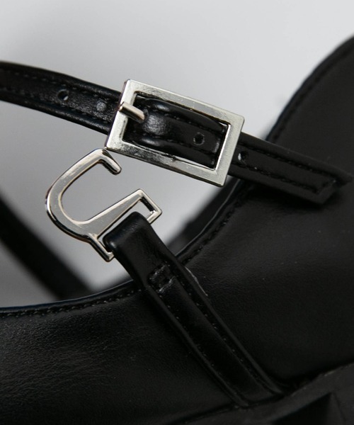 menue（メヌエ）の「U字カッティング フラットパンプス（パンプス・レディース・アイボリー/ブラック/シルバー・22.5cm/23.5cm/24.5cm/25.5cm/23.0cm/24.0cm/25.0cm/26.0cm/21.5cm/22.0cm）」の19枚目の写真