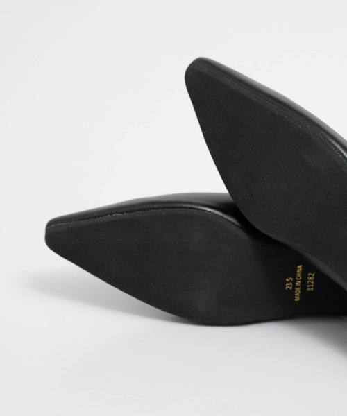 menue（メヌエ）の「U字カッティング フラットパンプス（パンプス・レディース・アイボリー/ブラック/シルバー・22.5cm/23.5cm/24.5cm/25.5cm/23.0cm/24.0cm/25.0cm/26.0cm/21.5cm/22.0cm）」の16枚目の写真