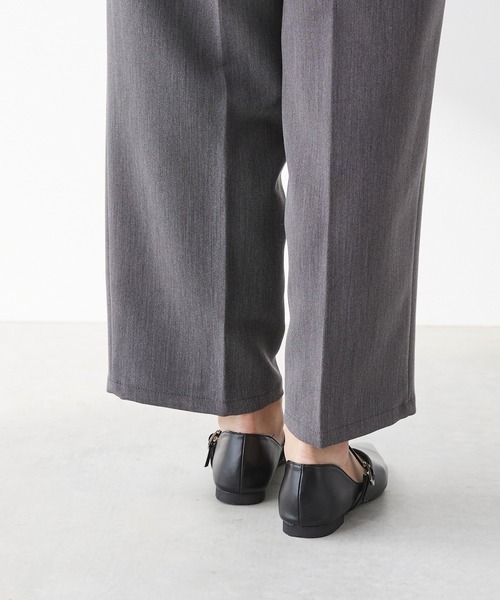 menue（メヌエ）の「U字カッティング フラットパンプス（パンプス・レディース・アイボリー/ブラック/シルバー・22.5cm/23.5cm/24.5cm/25.5cm/23.0cm/24.0cm/25.0cm/26.0cm/21.5cm/22.0cm）」の13枚目の写真