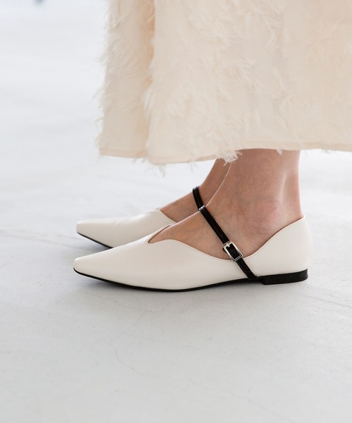 menue（メヌエ）の「U字カッティング フラットパンプス（パンプス・レディース・アイボリー/ブラック/シルバー・22.5cm/23.5cm/24.5cm/25.5cm/23.0cm/24.0cm/25.0cm/26.0cm/21.5cm/22.0cm）」の21枚目の写真