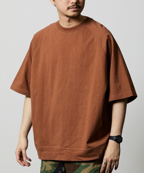 FREAK'S STORE（フリークスストア）の「限定展開 9オンス Heavyweight ビッグシルエット ラグランスリーブTシャツ/ヘビーウェイト（Tシャツ/カットソー・メンズ・ホワイト/グレイッシュベージュ/スミクロ/オリーブ/ブラウン/ネイビー/ブラック/アッシュグレー・SMALL/MEDIUM/LARGE）」の5枚目の写真