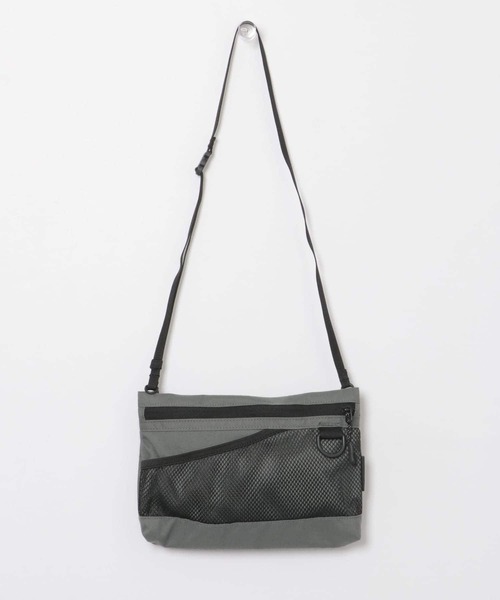 Snow Peak（スノーピーク）の「Snow Peak Apparel　Everyday Use Sacoche（ショルダーバッグ・レディース・ブラック/グレー・ONE）」の7枚目の写真