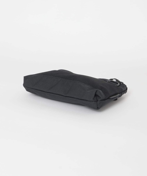 Snow Peak（スノーピーク）の「Snow Peak Apparel　Everyday Use Sacoche（ショルダーバッグ・レディース・ブラック/グレー・ONE）」の10枚目の写真
