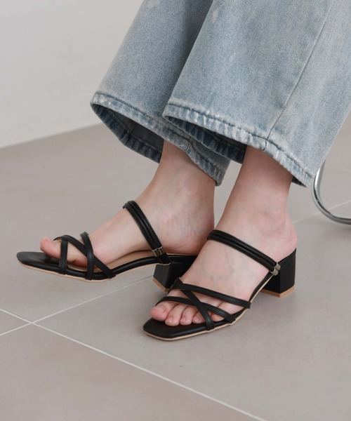 archives（アルシーヴ）の「2WAYサンダル（サンダル・レディース・シルバーグレー/ブラック/アイボリー・SMALL/MEDIUM）」の2枚目の写真