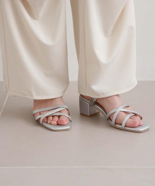 archives（アルシーヴ）の「2WAYサンダル（サンダル・レディース・シルバーグレー/ブラック/アイボリー・SMALL/MEDIUM）」の15枚目の写真