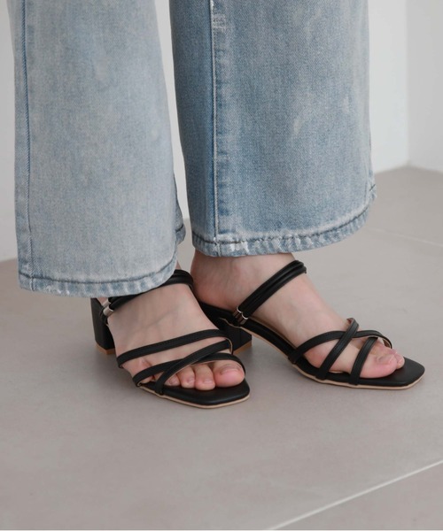 archives（アルシーヴ）の「2WAYサンダル（サンダル・レディース・シルバーグレー/ブラック/アイボリー・SMALL/MEDIUM）」の21枚目の写真