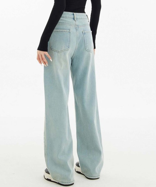 LAFFMO（ラフモ）の「キラキラビジュー付きデニムパンツ（デニムパンツ・レディース・ブルー・S/M/L）」の4枚目の写真