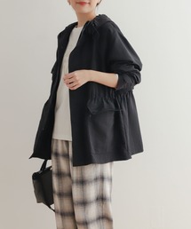 ナイロンマウンテンパーカー