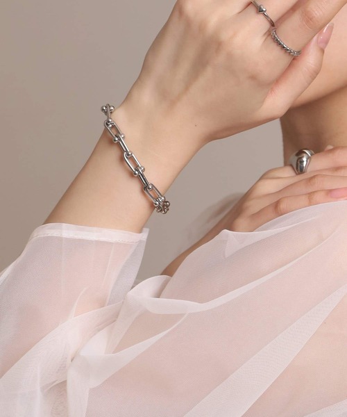 LHME(エルエイチエムイー)の「【WEB限定】“Moment”リンクホースシューチェーンブレスレット/サージカルステンレス(金属アレルギー対応)【LHME / エルエイチエムイー】(ブレスレット・レディース・シルバー・ONE SIZE)」の19枚目の写真