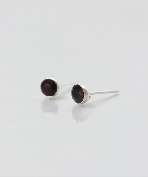 ieLS(イエルズ)の「「ieLS」シルバー925 ワンストーンピアス(ピアス(両耳用)・レディース・パープル/ホワイト/ブラック/ブルー/ピンク/グレー/ブラウン/グリーン・ONE SIZE)」の13枚目の写真