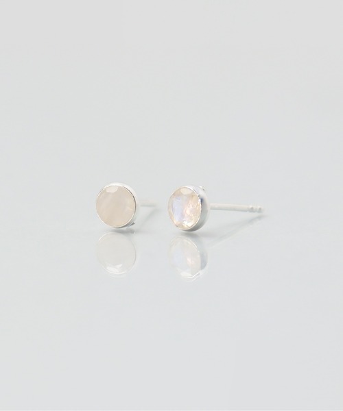 ieLS(イエルズ)の「「ieLS」シルバー925 ワンストーンピアス(ピアス(両耳用)・レディース・パープル/ホワイト/ブラック/ブルー/ピンク/グレー/ブラウン/グリーン・ONE SIZE)」の12枚目の写真