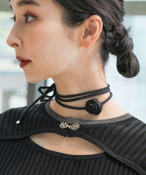 HARE（ハレ）の「ローズモチーフチョーカー(HARE)（チョーカー・レディース・シルバー/ブラック・FREE）」の4枚目の写真