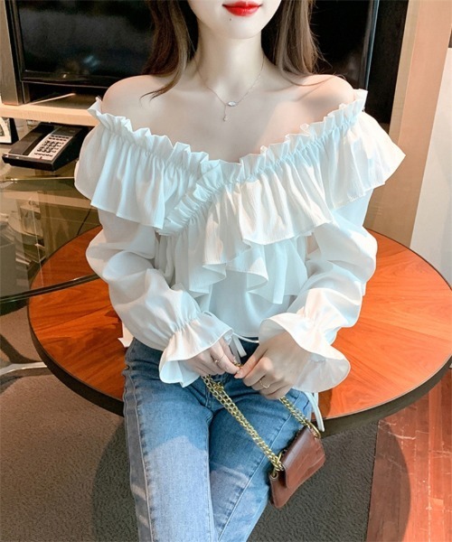 おしゃれスタ(オシャレスタ)の「オフショルダーフリルブラウス(シャツ/ブラウス・レディース・ブラック/ホワイト・XL/L/S/M)」の3枚目の写真