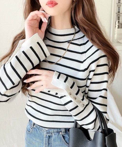 classicalelf(クラシカルエルフ)の「色違いで欲しくなっちゃう定番item。袖ボタンハイネックリブニット(無地・ボーダー)(ニット/セーター・レディース・モカ/ホワイト系その他/ブラック系その他/グレー/ブラック/アイボリー・LARGE/MEDIUM/SMALL/X-LARGE)」の10枚目の写真