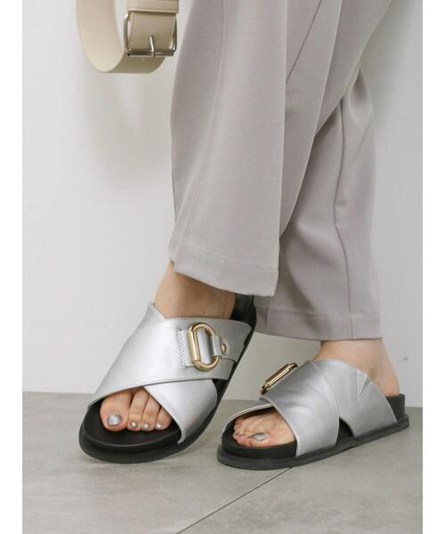 Samansa Mos2 blue(サマンサモスモスブルー)の「バックルクロスベルトサンダル(ドレスシューズ・レディース・キナリ/ブラック/シルバー・M/L)」の17枚目の写真