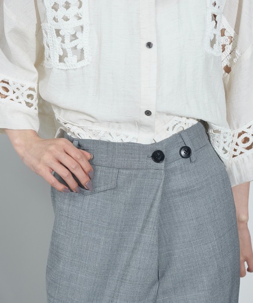 THE YOn(ザヨン)の「クロスウエストアシメラップパンツ(スラックス・レディース・グレー/ブラック/チェック・S/M)」の22枚目の写真