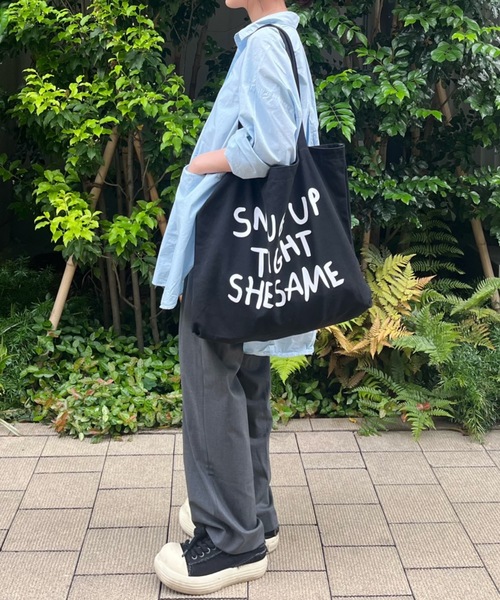 shesame(シーセム)の「color tote bag(トートバッグ・レディース・ブラック/ライトブルー/ネイビー/レッド・フリー)」の16枚目の写真