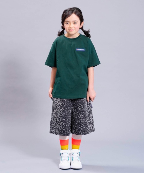 DC SHOES(ディーシーシューズ)の「23 KD BACK ARCH SS/DCキッズバックプリントロゴ半袖Tシャツ(Tシャツ/カットソー・キッズ・グリーン/ホワイト/ブラック・160/150/140/110/100/130/120)」の11枚目の写真