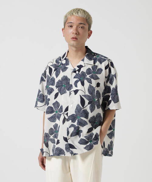 DANKE SCHON(ダンケシェーン)の「DankeSchon/ダンケシェーン/OPEN COLLAR SSH B.FLOWER(シャツ/ブラウス・メンズ・ホワイト/ブラック・F)」の2枚目の写真