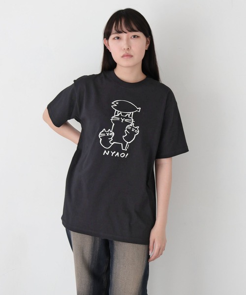 UNIT CHEST(ユニットチェスト)の「【UNIT CHEST】unique unisex T-shirt NYAO! by kikki(Tシャツ/カットソー・メンズ・ホワイト/ブラック・L/M/S)」の4枚目の写真