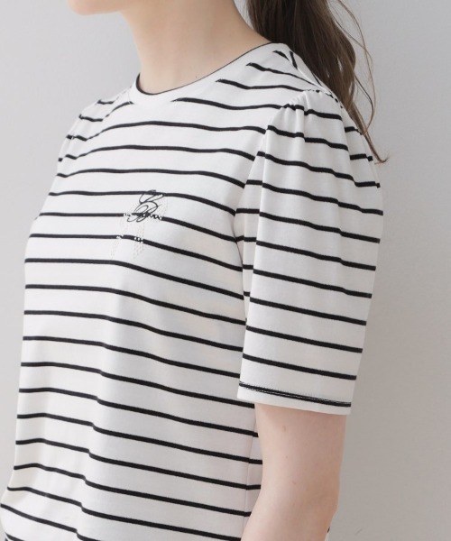 couture brooch（クチュールブローチ）の「◆【オトナ女性に捧ぐ】CBロゴ刺繍リボンTシャツ（Tシャツ/カットソー・レディース・オフホワイト/ブラック系2/ブラック/サックスブルー・36/38/40/42）」の15枚目の写真