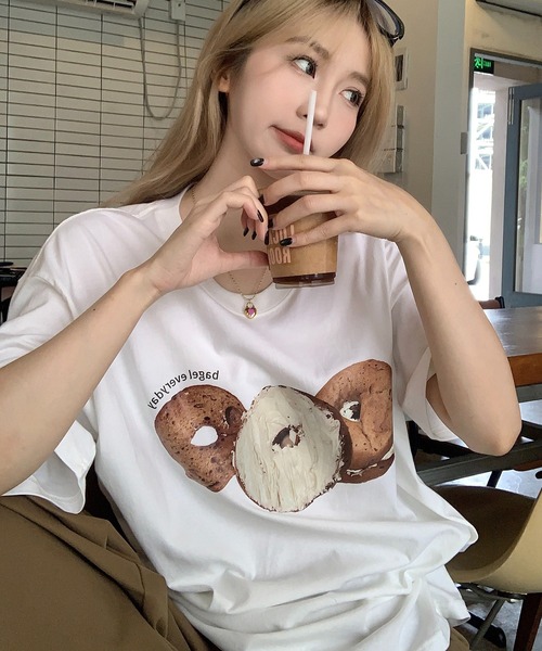 Teem Store（チームストア）の「ドーナツフォトプリント Tシャツ（Tシャツ/カットソー・レディース・ホワイト・S/M/L）」の2枚目の写真