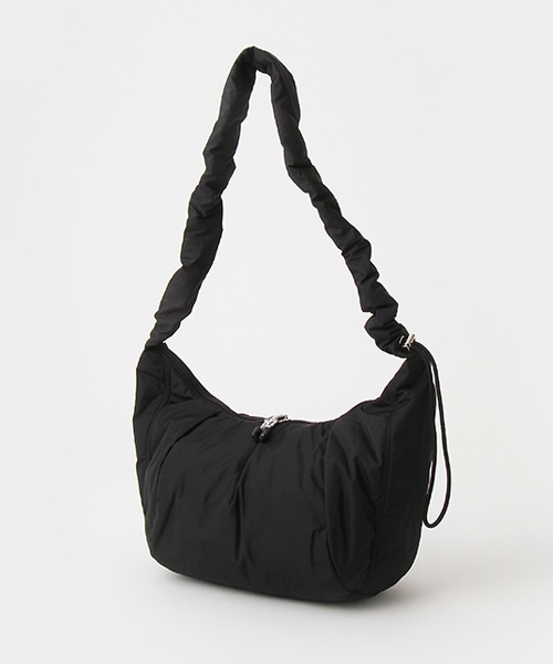 LOVETOXIC（ラブトキシック）の「ドローコードビックショルダー（ショルダーバッグ・キッズ・ライトカーキ/オフホワイト/グレー/ブラック/シルバー・FREE）」の3枚目の写真