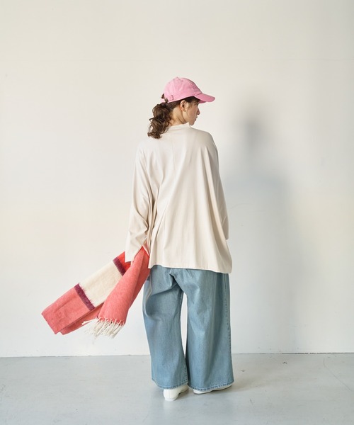 Kelen(ケレン)の「「KELEN/ケレン」ワイドボックスシルエットトップス(Tシャツ/カットソー・レディース・ライトベージュ/ブラック/ブルー系その他/ブラウン・FREE)」の17枚目の写真