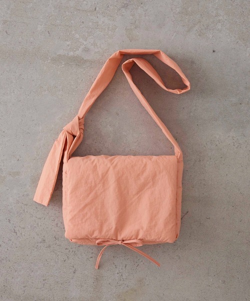 ショルダーバッグ・ポシェット Fallett Nylon Ribbon Bag Ivory FA2401BG22IV 楽天市場】ショルダーバッグ レディース 斜めがけ 大人 大きめ