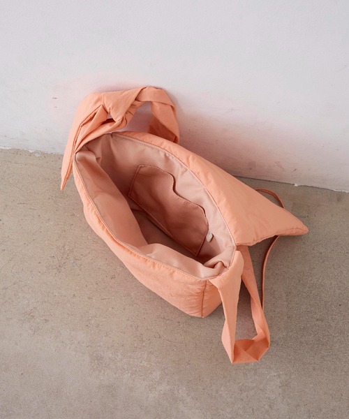 EFOLE（エフォル）の「Nylon padded ribbon shoulderbag/ナイロン パデット リボン ショルダー バッグ（ショルダーバッグ・レディース・コーラル/イエロー/グレイッシュブルー/クリーム・FREE）」の17枚目の写真